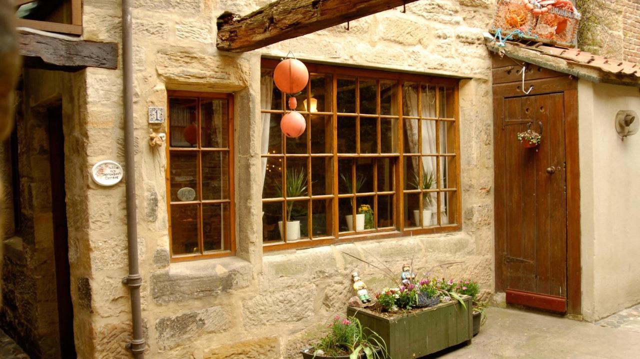 sanders yard Whitby Bagian luar foto